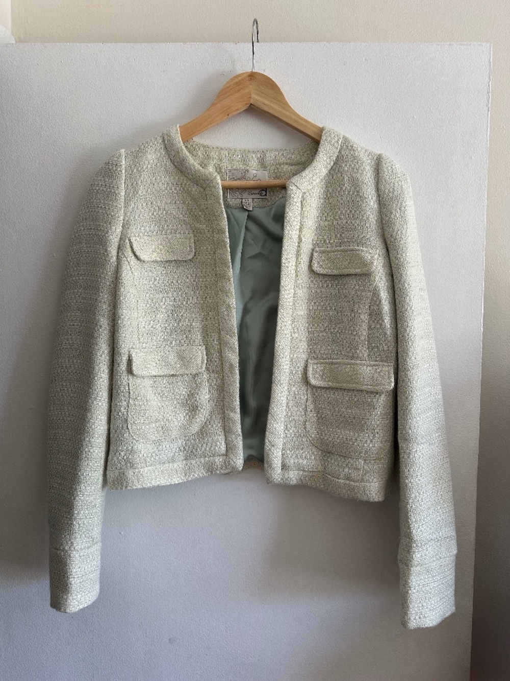 White/turquoise blazer